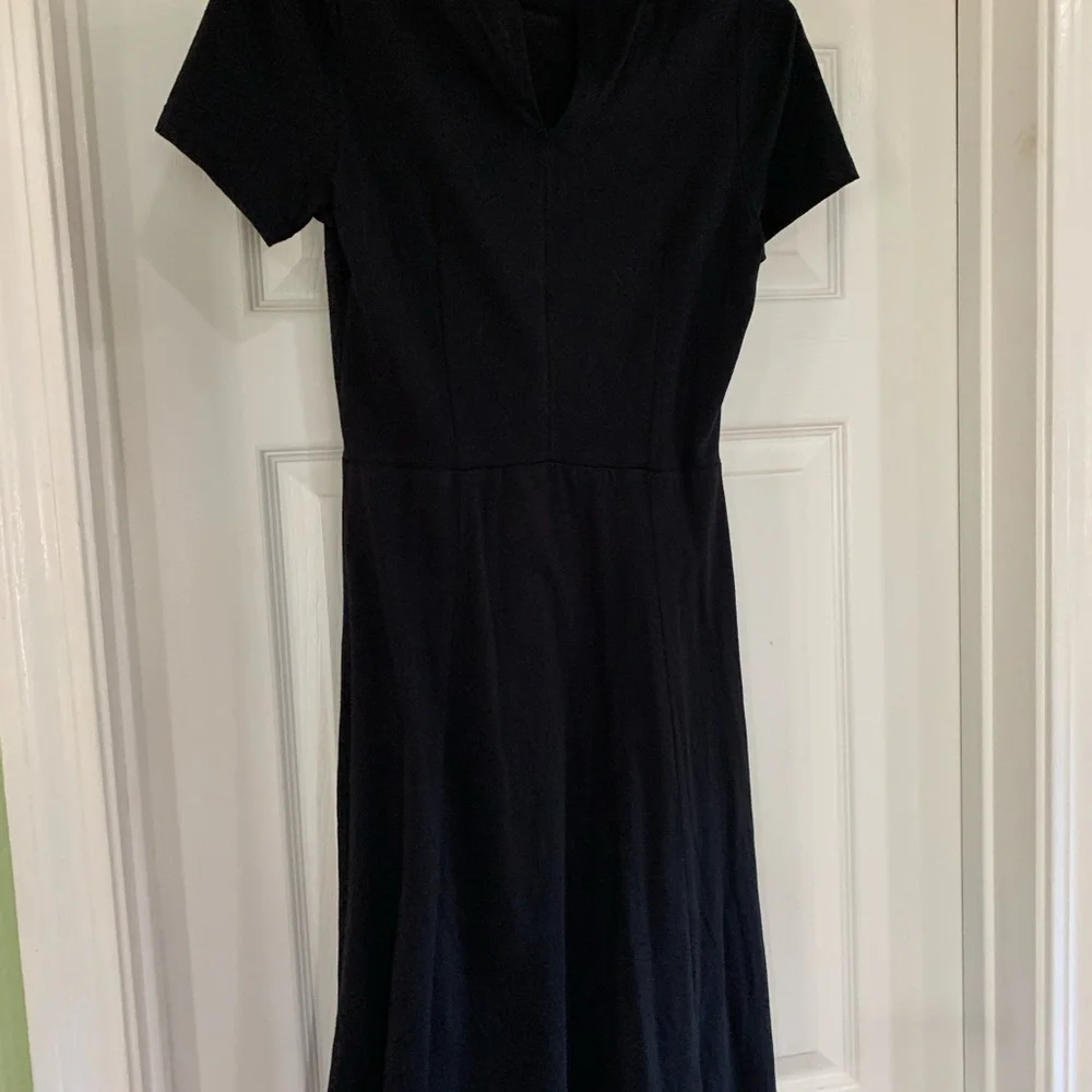 Deandri Dress - Picture 2 of 5